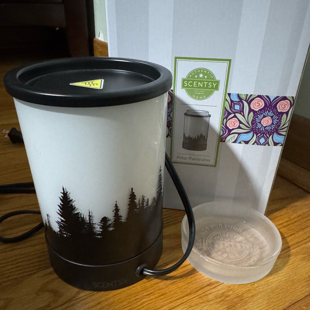 Scentsy Authentic Home Wax Warmer - Gray and Black